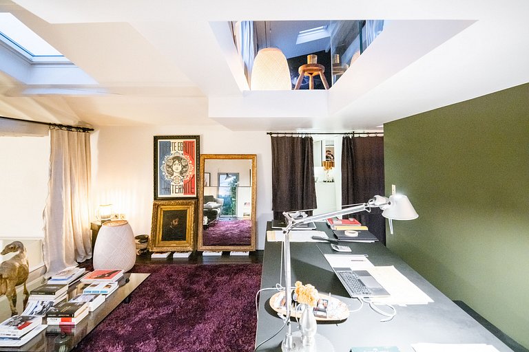 Par087 - Amazing Parisian penthouse with rooftop