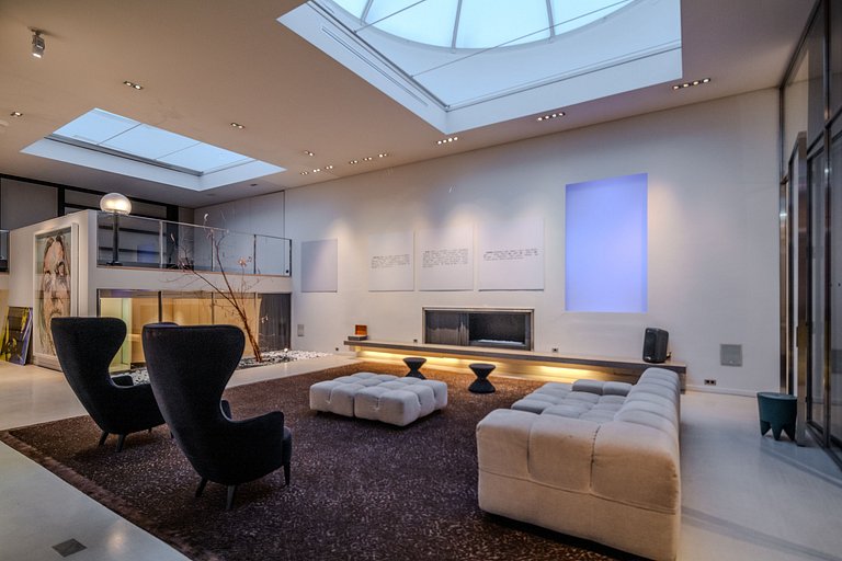 Par111 - Immense loft in Paris 16th
