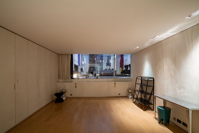 Par111 - Immense loft in Paris 16th