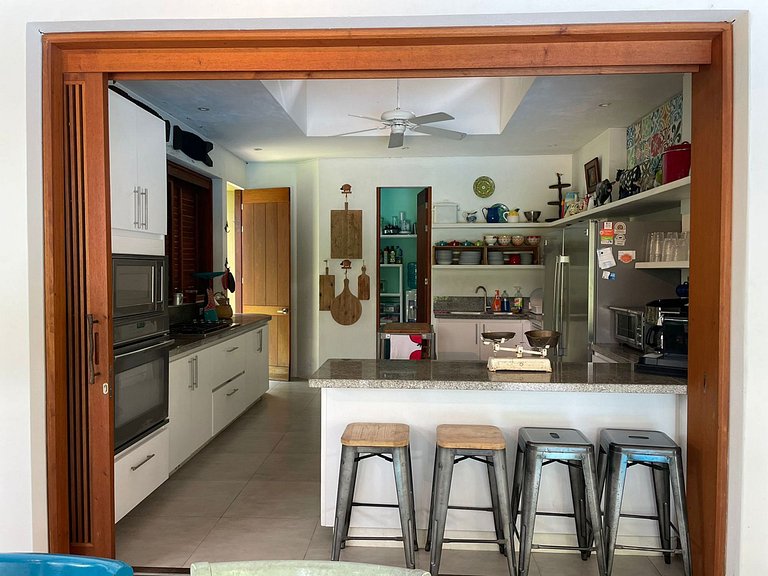 Anp073 - Encanto Clásico en Mesa de Yeguas