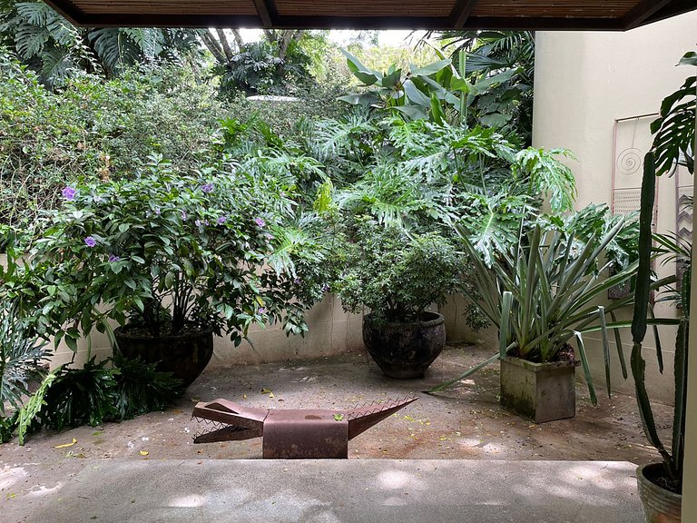 Anp073 - Encanto Clásico en Mesa de Yeguas