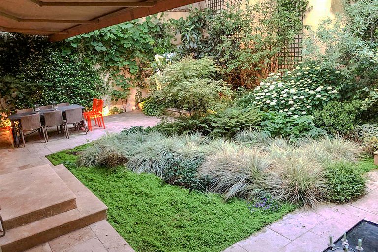 Par069 - Apartment with garden in Saint Germain