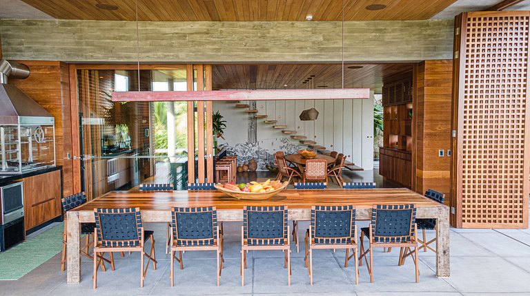Bah174 - Modern villa with sea views in Itacaré