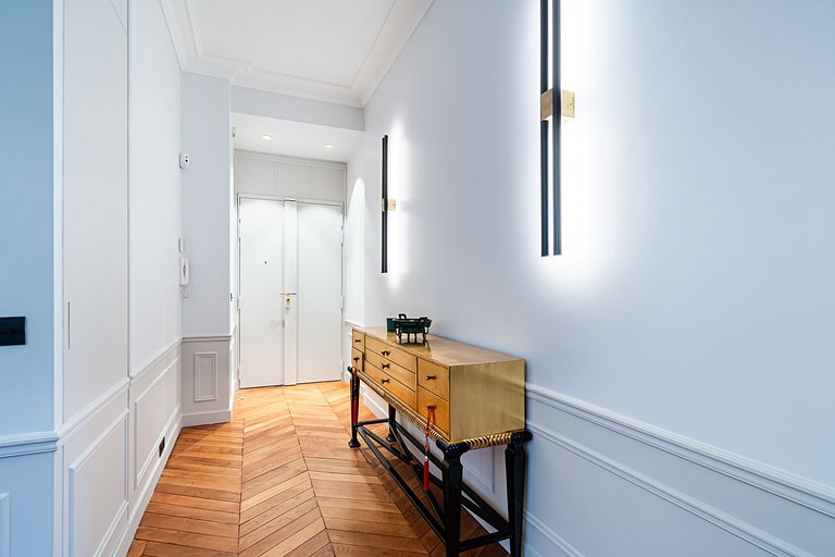 Par063 - Beautiful 4 bedroom apartment