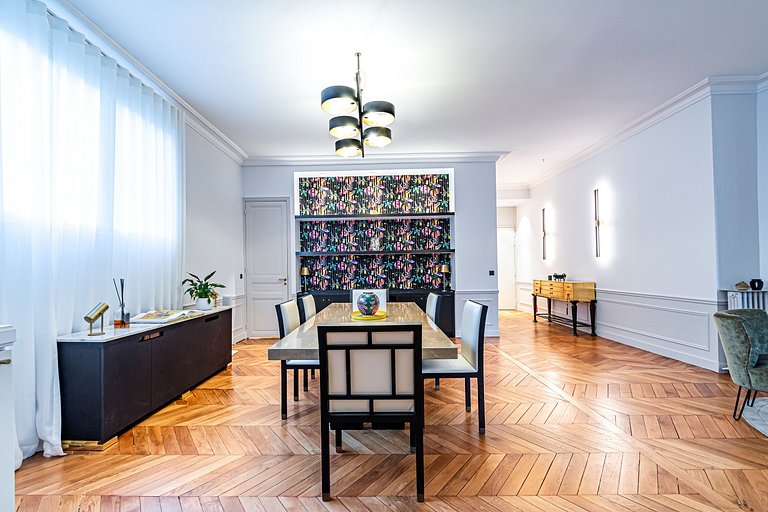 Par063 - Beautiful 4 bedroom apartment