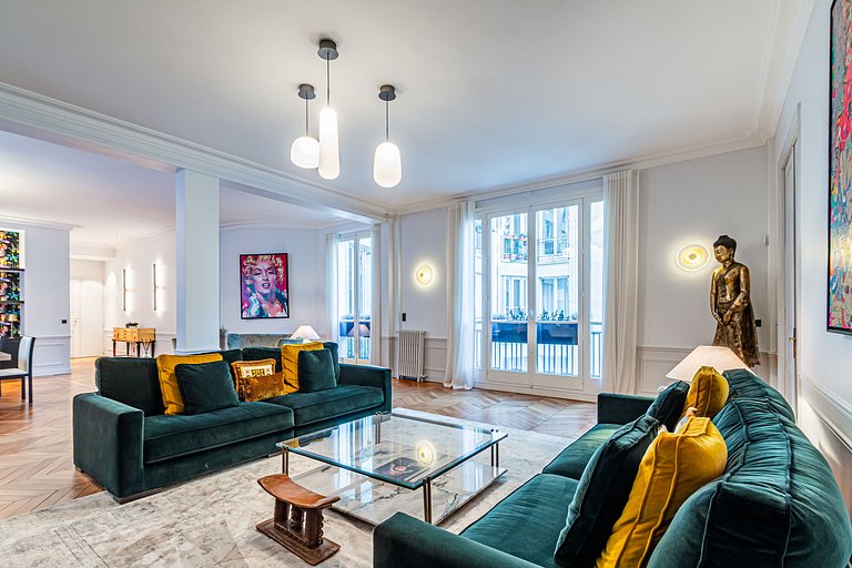 Par063 - Beautiful 4 bedroom apartment