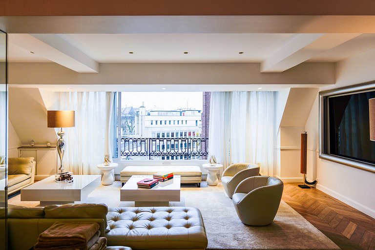 Par114 - Appartement luxueux de 4 chambres