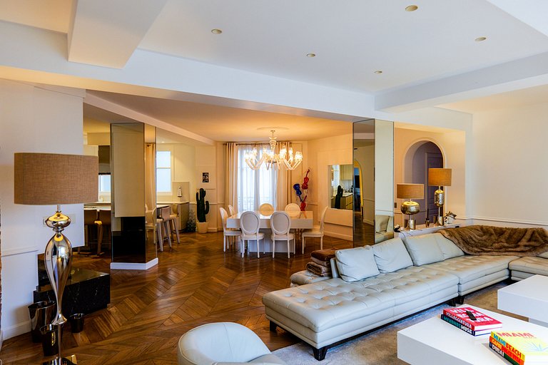 Par114 - Appartement luxueux de 4 chambres
