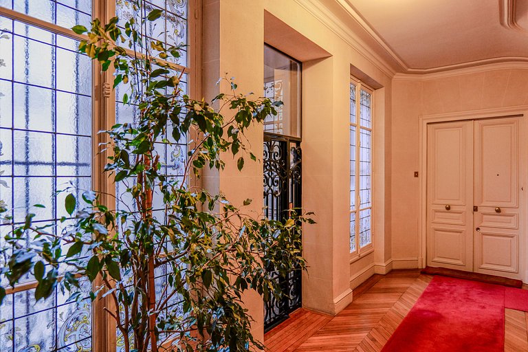 Par114 - Appartement luxueux de 4 chambres