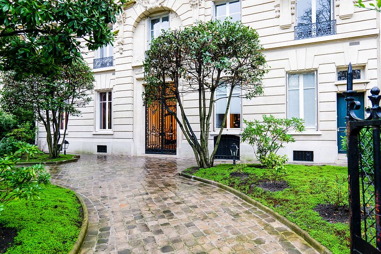 Par114 - Appartement luxueux de 4 chambres