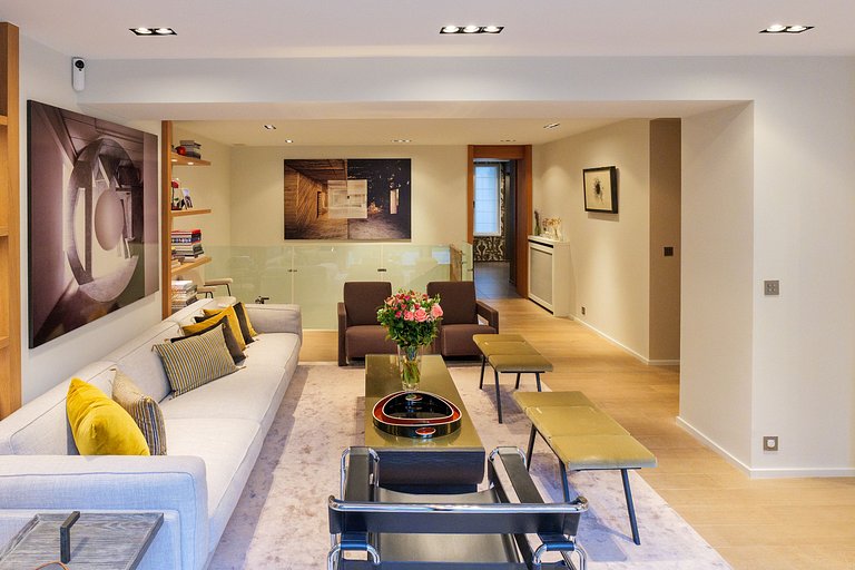 Par179 - Appartement avec jardin privé