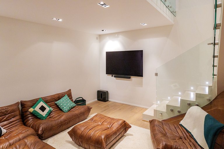 Par179 - Appartement avec jardin privé