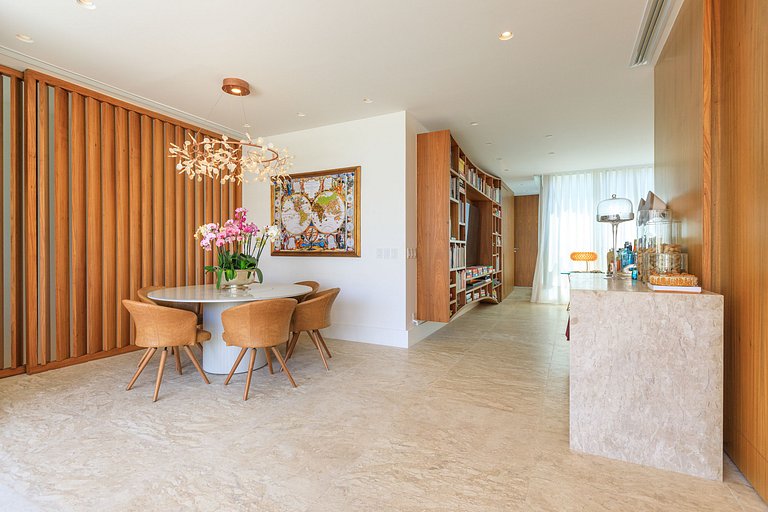 Rio063 - Exclusive triplex penthouse overlooking Leblon
