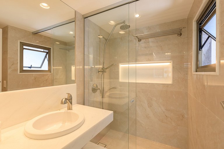 Rio063 - Penthouse exclusif en triplex avec vue sur Leblon