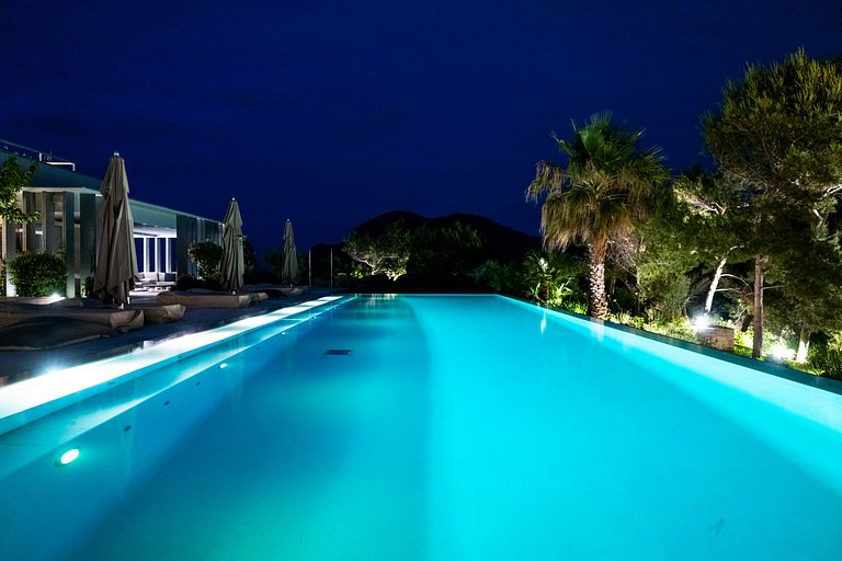 Ibi003 - Luxury island in Ibiza