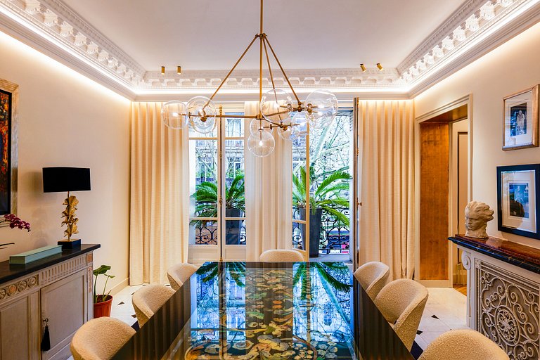 Par193 - Three bedroom apartment in Chaillot