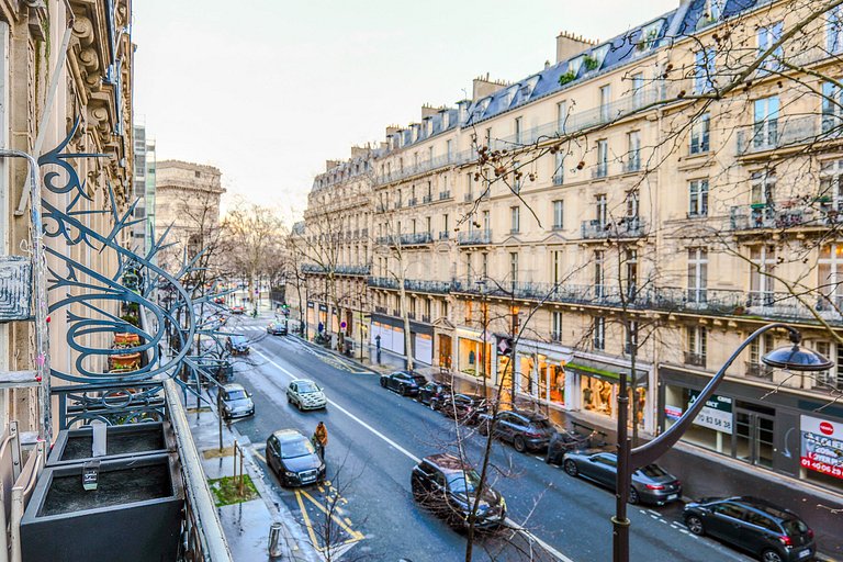 Par193 - Three bedroom apartment in Chaillot