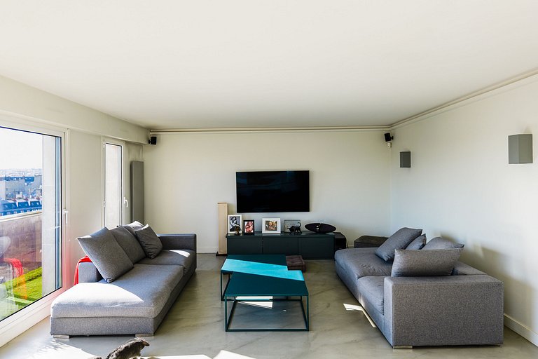 Par241 - Penthouse avec terrasse sur le toit