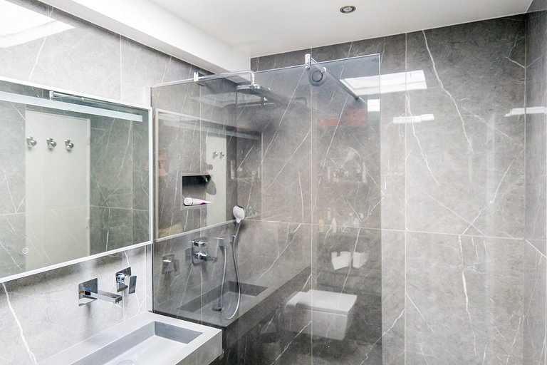 Par241 - Cobertura com terraço no telhado