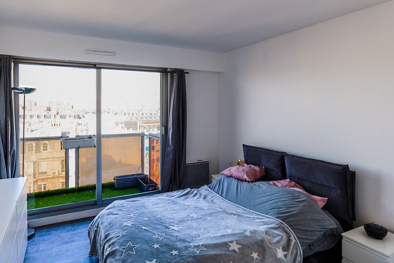 Par241 - Penthouse avec terrasse sur le toit