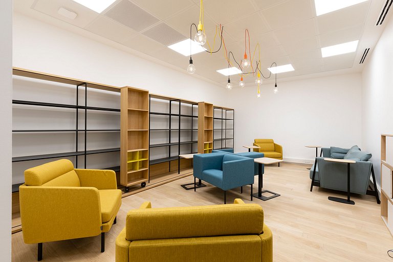 Par195 - Office spaces and rooftop