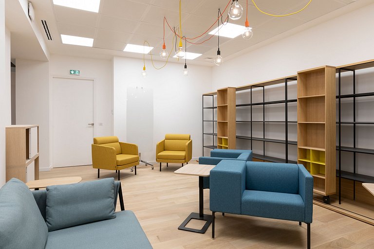 Par195 - Office spaces and rooftop
