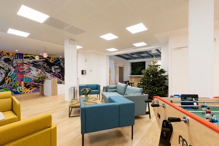 Par195 - Office spaces and rooftop