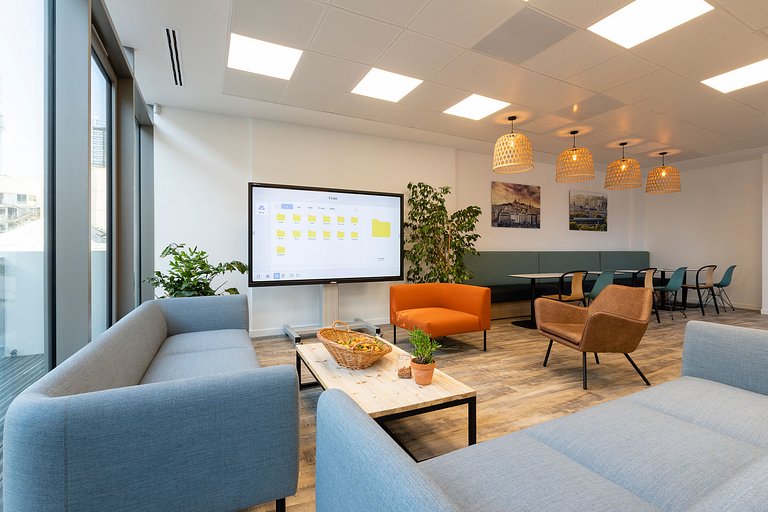 Par195 - Office spaces and rooftop