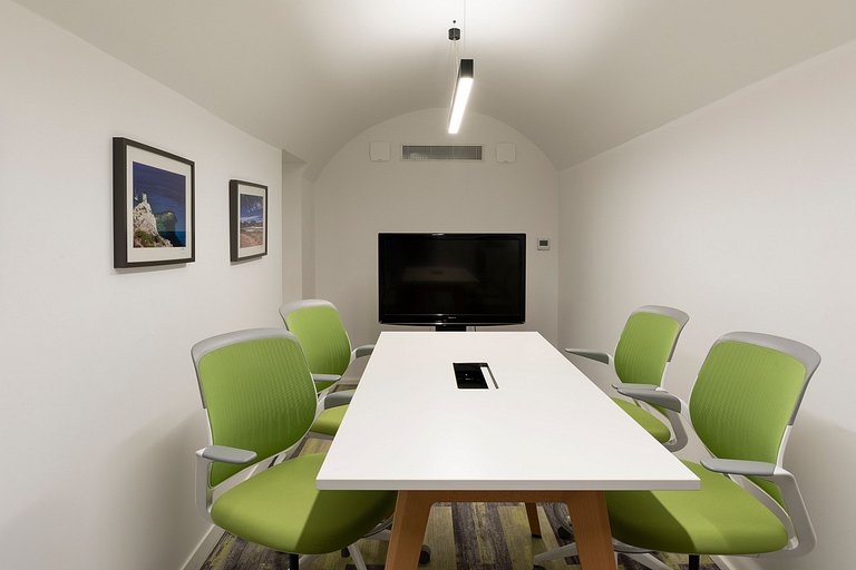 Par195 - Office spaces and rooftop
