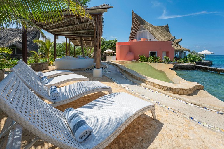 Car014 - Magnificent villa in Rosario Islands