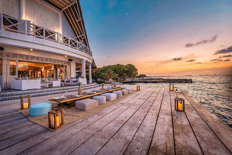 Car014 - Magnificent villa in Rosario Islands