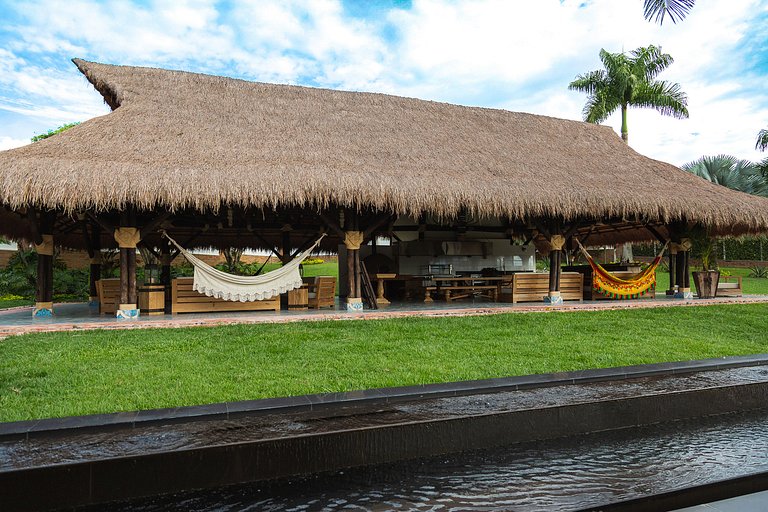 Per002 - Luxury house with pool in Pereira