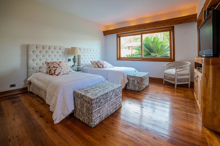 Per002 - Luxury house with pool in Pereira