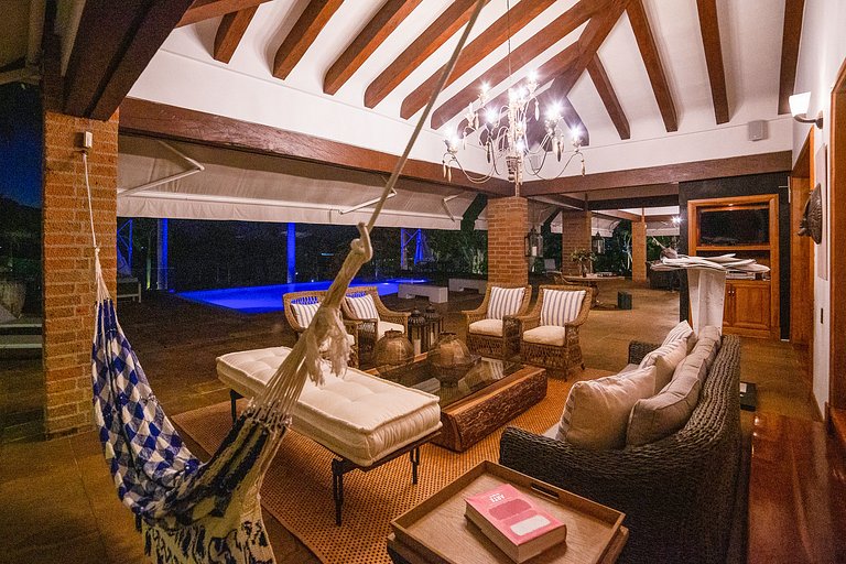 Per002 - Luxury house with pool in Pereira