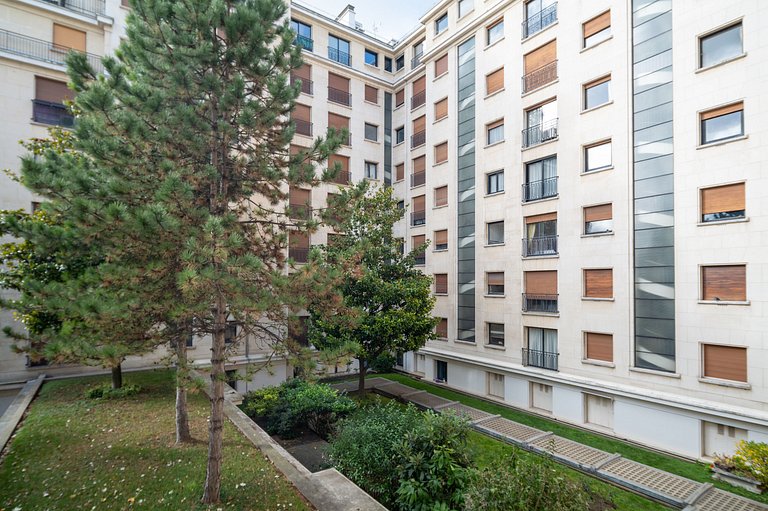 Par113 - Confortable appartement de 2 chambres Avenue Montai