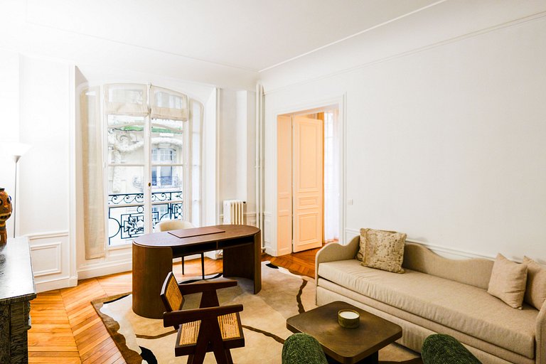 Par221 - Spacious luxury 4 bedroom apartment