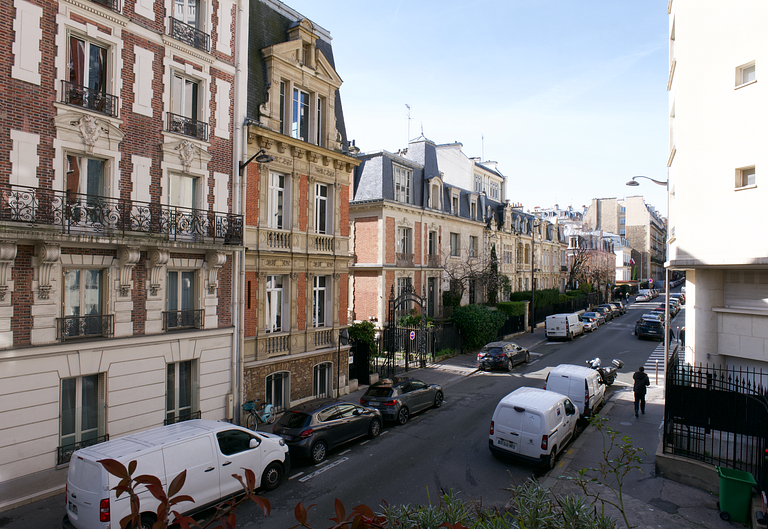 Par401 - Appartement de 4 chambres en-suite