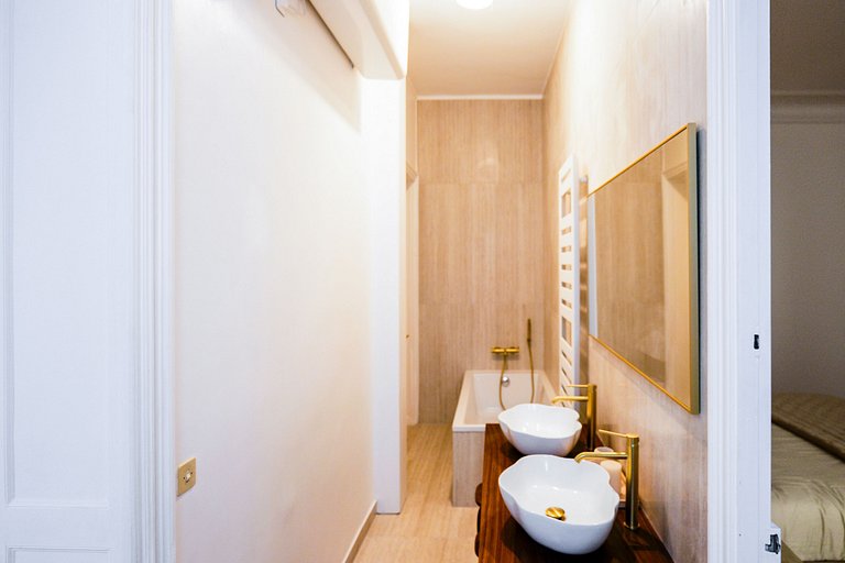 Par222 - Four bedroom apartment