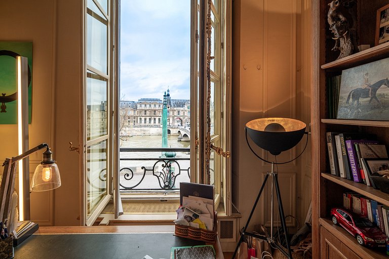 Par412 - Appartement de trois suites