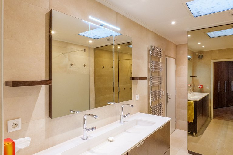 Par118 - Apartamento de dois quartos com academia