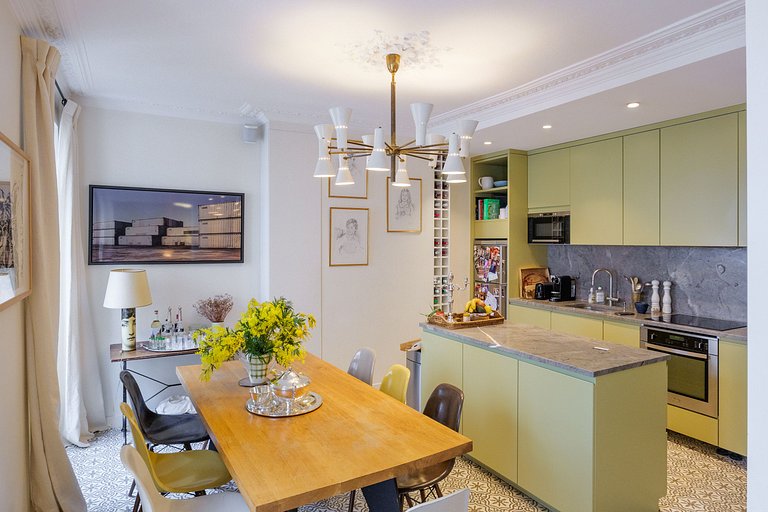 Par110 - Charmoso apartamento no coração de Paris