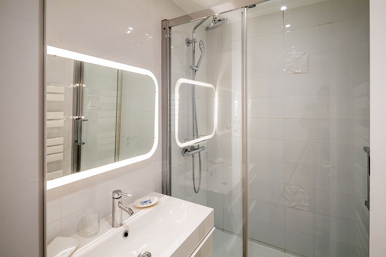 Par246 - Apartamento de 3 dormitorios en Paris