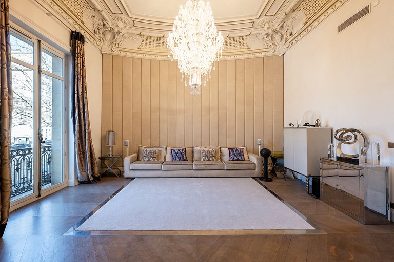 Par016 - Luxury 9 bedroom mansion in Paris 16