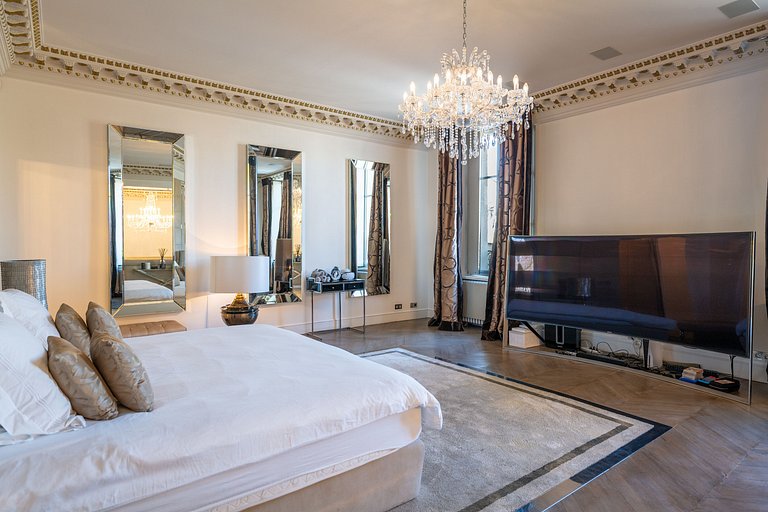 Par016 - Mansão de luxo com 9 quartos em Paris 16