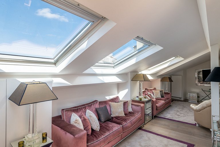 Par016 - Luxury 9 bedroom mansion in Paris 16