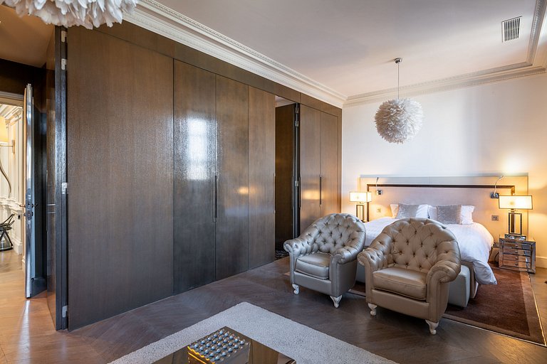 Par016 - Mansão de luxo com 9 quartos em Paris 16
