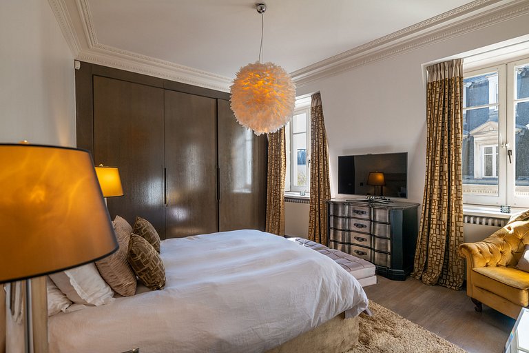 Par016 - Mansão de luxo com 9 quartos em Paris 16