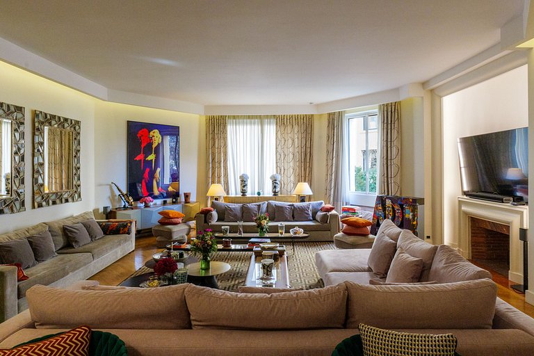Par245 - 4 bedroom apartment in Walter Building
