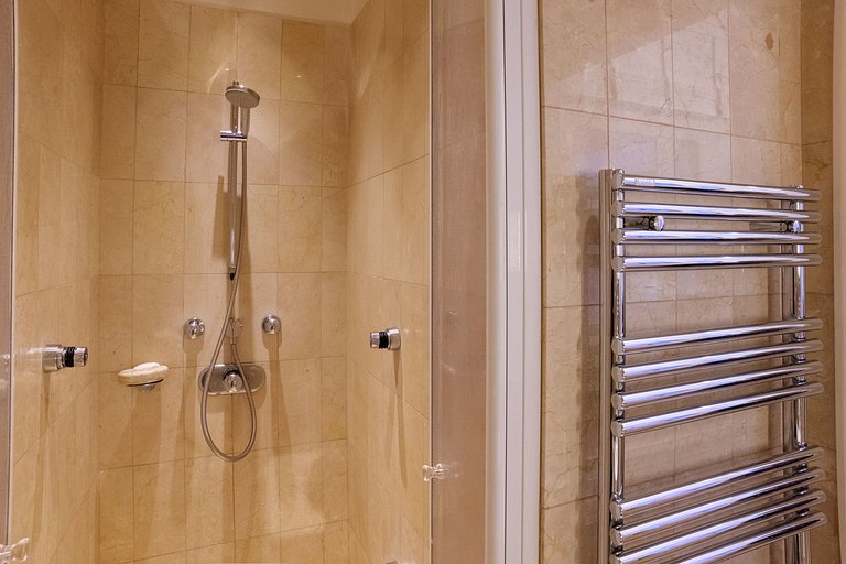 Par245 - Apartamento de 4 quartos no Auteuil