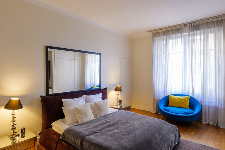 Par245 - 4 bedroom apartment in Walter Building